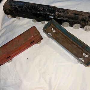 1930'S STAFFORD LINER 1006 TRAIN ENGINE & HOPPER CAR PLUS CABOOSE Very Vintage
